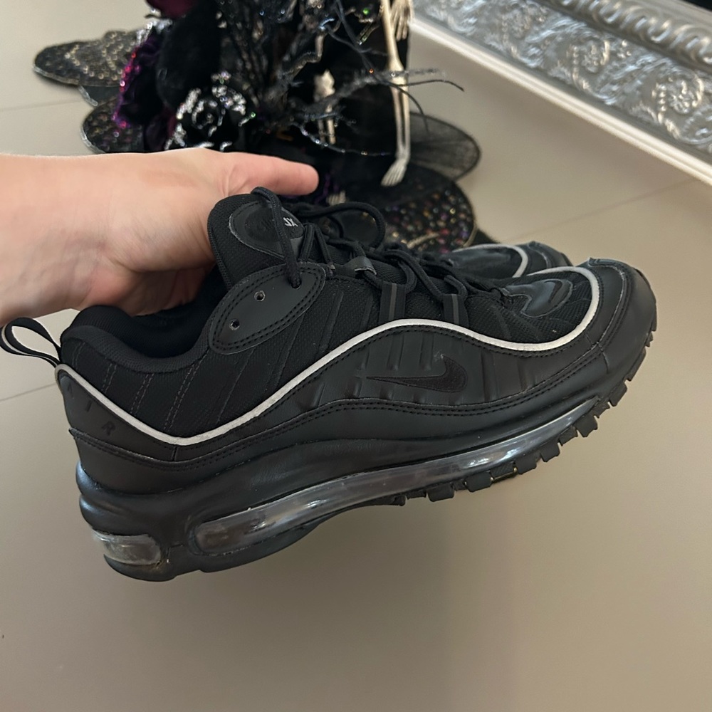 Womans Nike AirMax